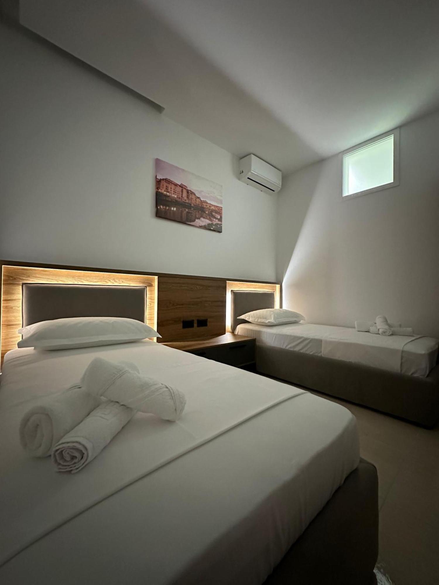 Gael Luxury Apartment Berati Exterior foto